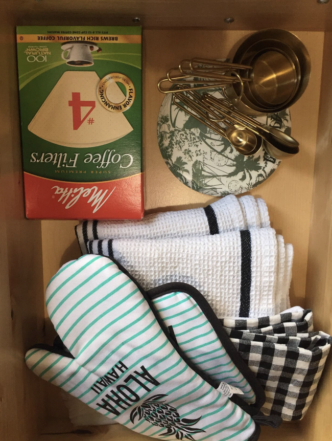 dish towels and pot holders - 445 Kaiolu St