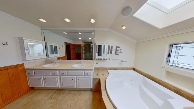 Building Photo - Coming Soon: 2 Story 4Bd 3Ba Eastside Costa Mesa Home