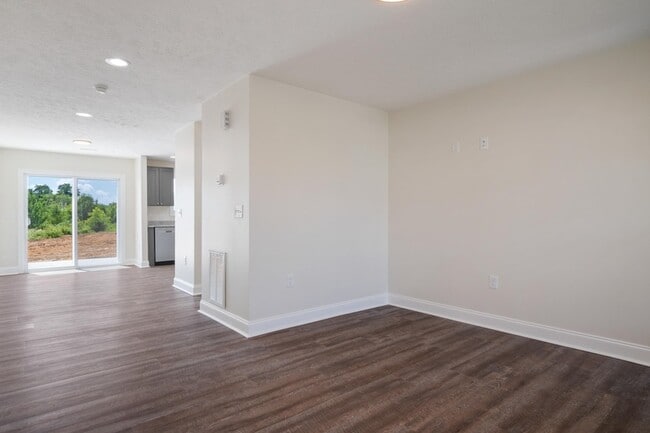 Building Photo - 435 Skylar Dr