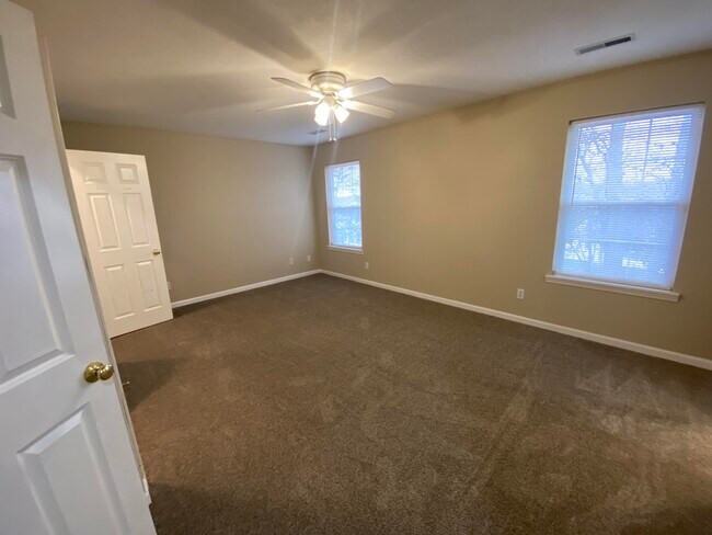 Building Photo - 5389 E Trikalla Dr