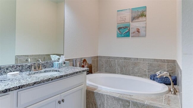 Building Photo - 5805 Wake Forest Run