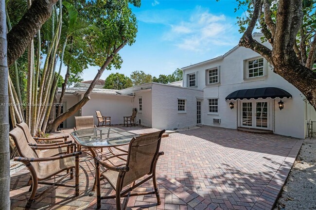 Building Photo - 1457 Certosa Ave