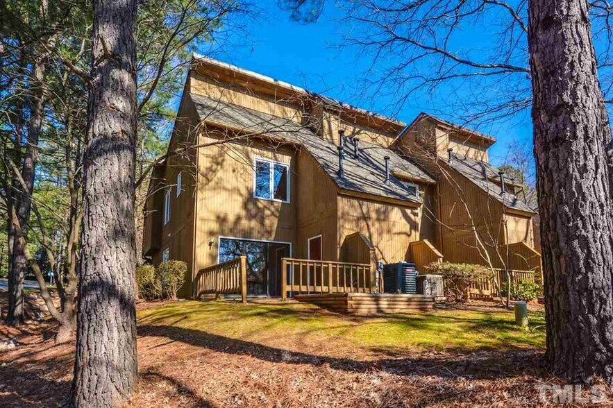 Building Photo - 4215 Sunshadow Ln