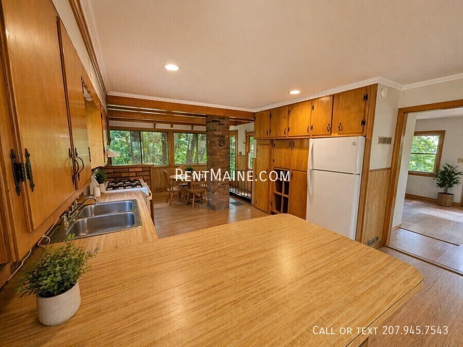 Building Photo - 5 Poplar St