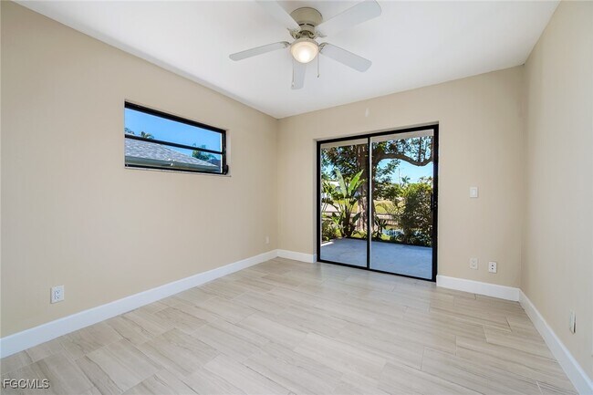 Building Photo - 1416 SE 11th Pl