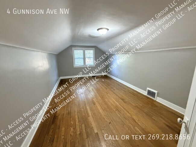 Building Photo - 4 Gunnison Ave NW