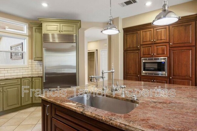 Building Photo - 29870 Platanus Dr