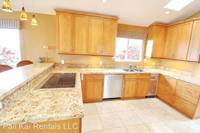 Building Photo - 3 br, 2 bath House - 911 Kupulau Drive