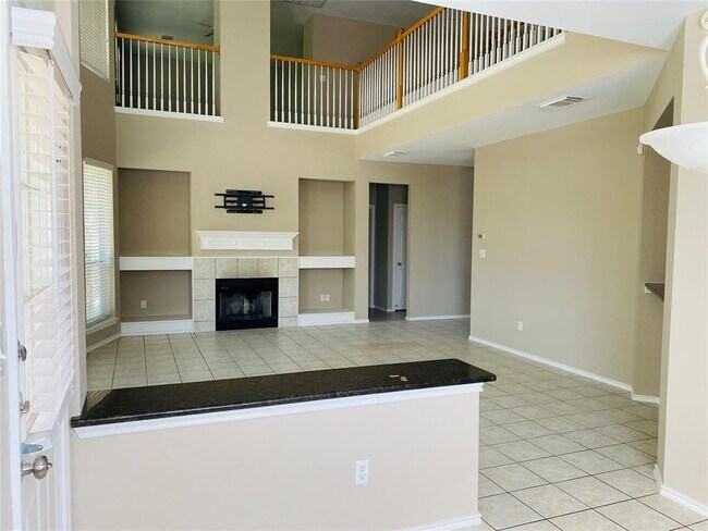 Building Photo - 15601 Staffordshire Ln