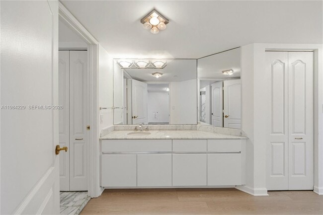 Building Photo - 5757 Collins Ave