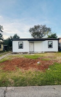 Building Photo - 10429 Pillot St