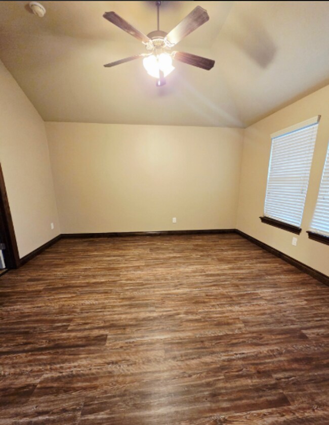 Building Photo - WELCOME HOME!!!