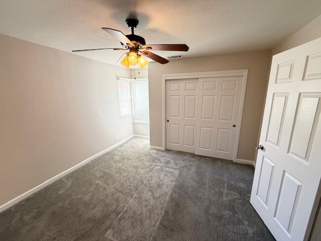 Building Photo - San Leandro Remodeled 3 bed, 2 bath Cul-de-Sac, Dogs OK,