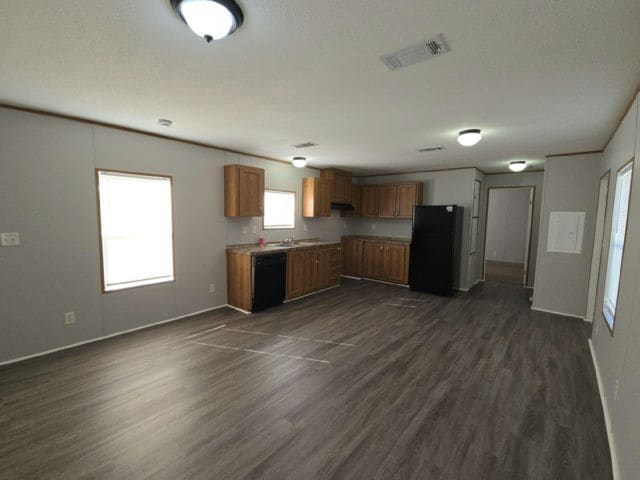 Building Photo - 5007 NE 1st Terrace