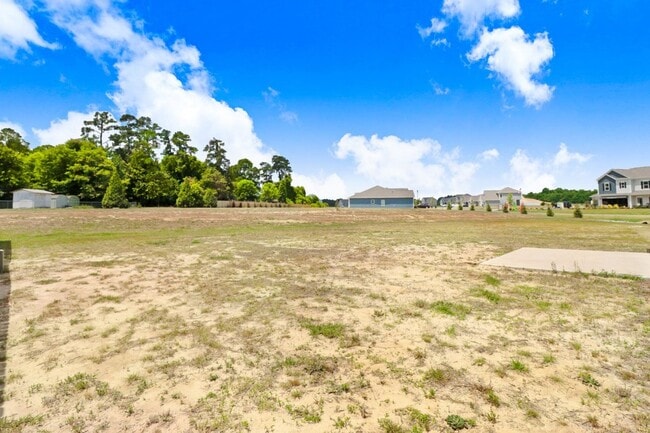 Building Photo - DRAKE ESTATES 3 BR | 2 BA Townhome w/ 2-Car Garage! *Built in 2023*