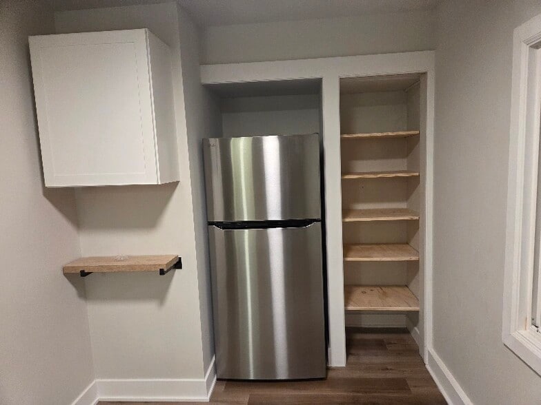 Building Photo - 441 Rutherford Ave