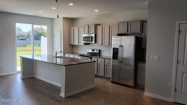 Building Photo - 7308 Chipley Dr