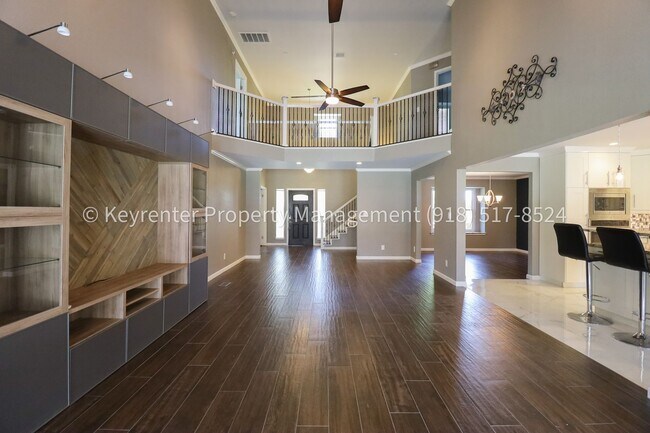 Building Photo - Incredible 4 Bedroom 4 Bath Home in Owasso!!!