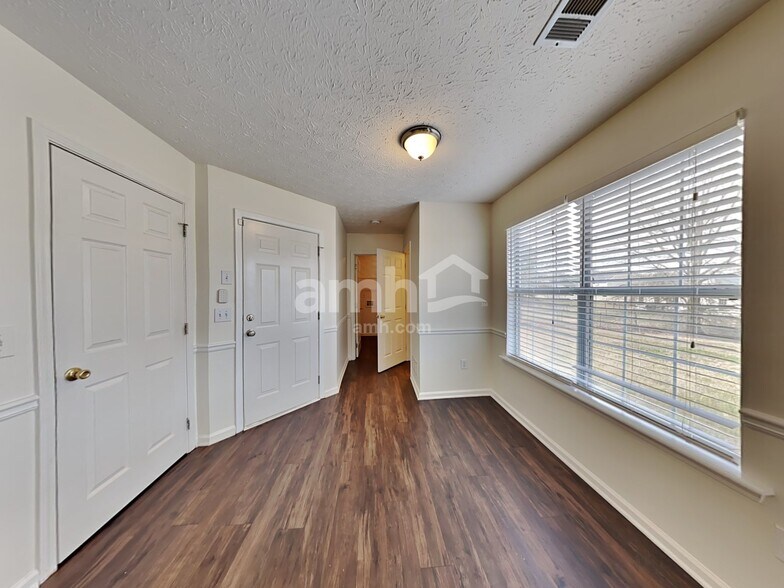 Building Photo - 4135 Janel Ln