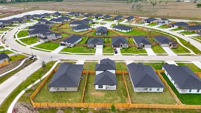 Building Photo - 9043 Rose Water Trl