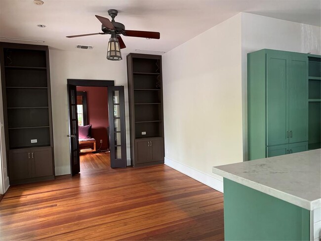 Building Photo - 4115 Avenue H