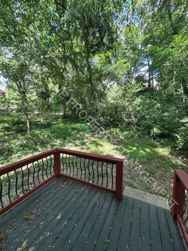 Building Photo - Fully Remodeled Home in KC