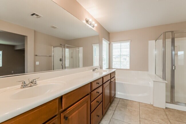 Building Photo - 9277 Lost Shanty Ct