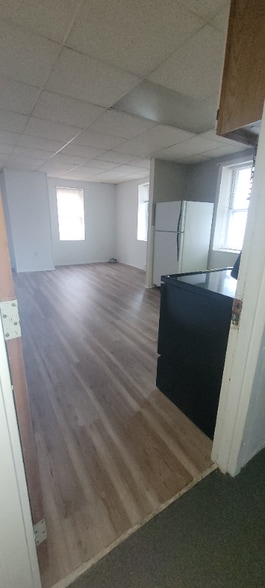 Building Photo - 117 Wilkes St