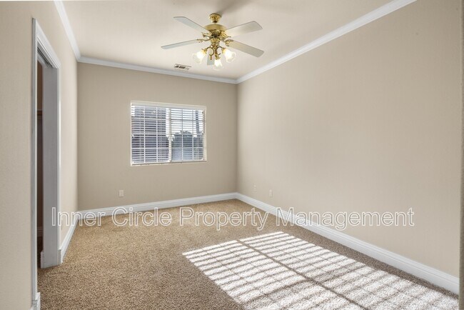 Building Photo - 5771 Gateway Ct