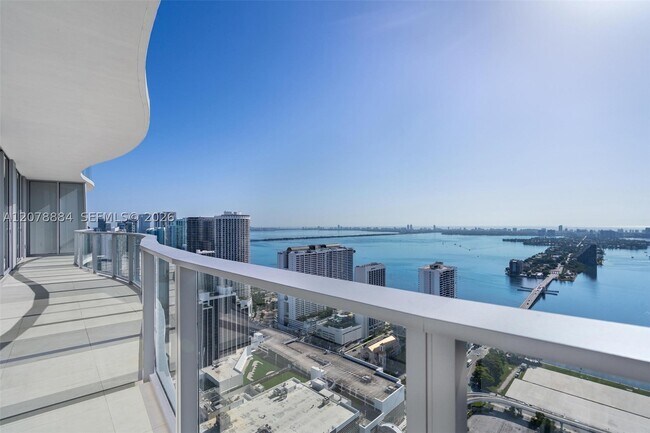 Building Photo - 1400 Biscayne Blvd