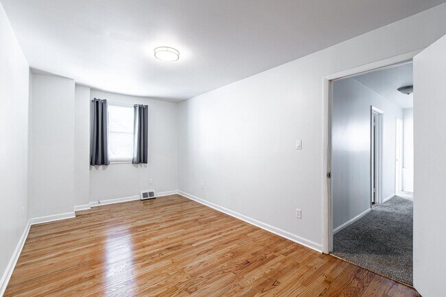 Building Photo - 432 N Patrick St