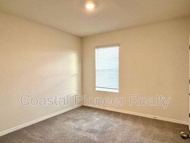 Building Photo - 17506 Canopy Pl