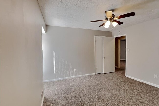 Building Photo - 3263 Holly Mill Run