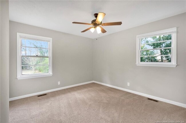 Building Photo - 409 College Dr