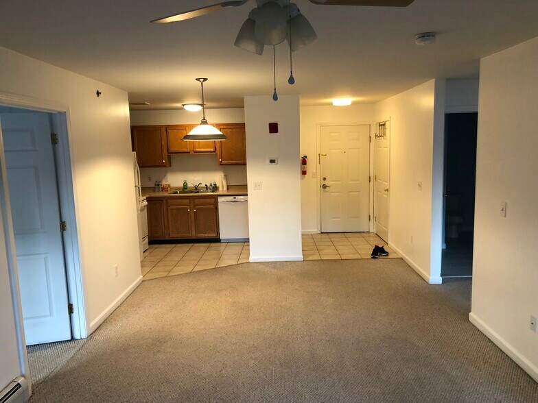 Building Photo - 305 Lime Kiln Rd