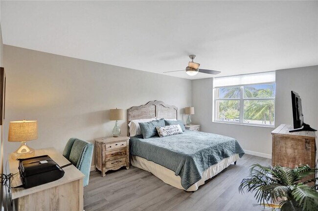 Building Photo - 5200 N Ocean Blvd