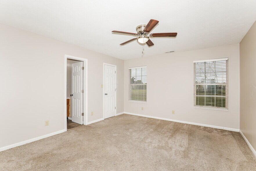 Building Photo - 5519 Story Ct