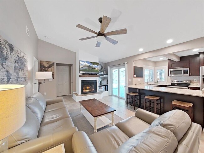Building Photo - 308 Hammock Dr