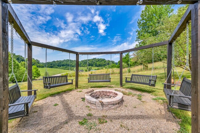 Building Photo - 23120 Bates Rd