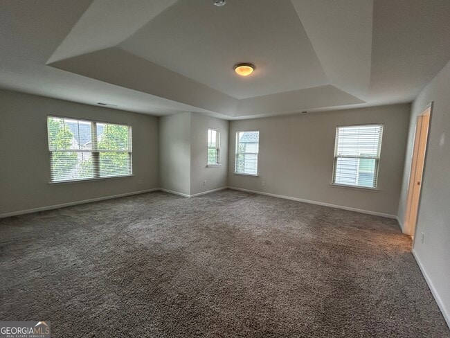 Building Photo - 3956 Lake Manor Way