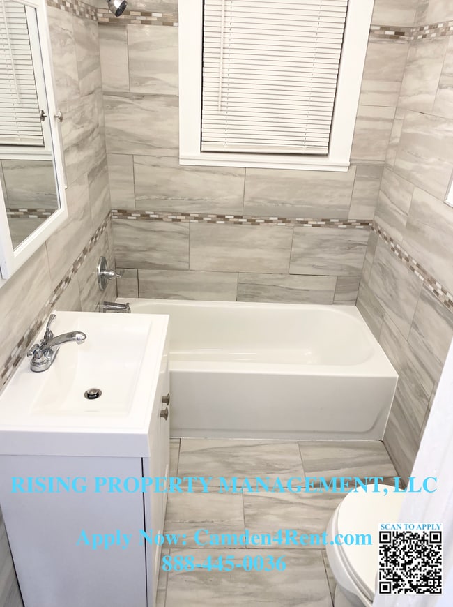 Primary Photo - 1538 Bradley Ave