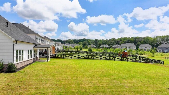 Building Photo - 3695 Andover St