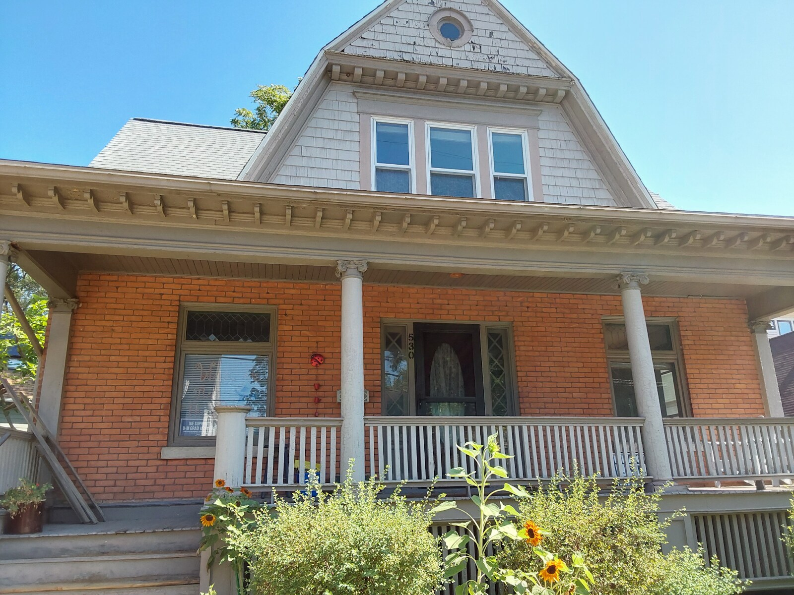 Building Photo - 530 Miller Ave