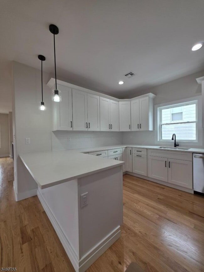Building Photo - 747 Rahway Ave