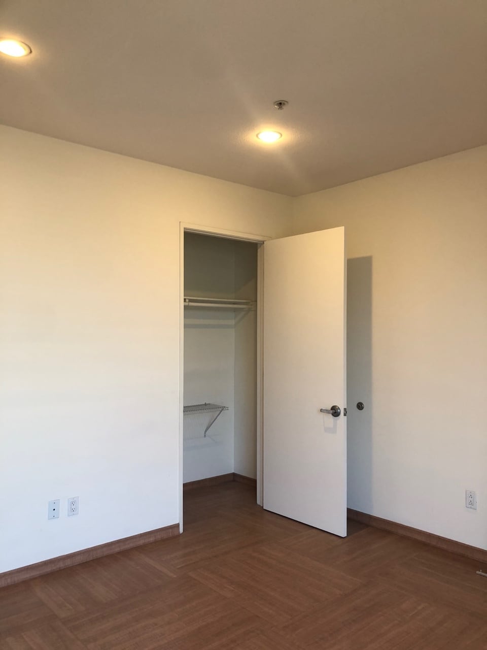 Building Photo - 625 S Berendo St
