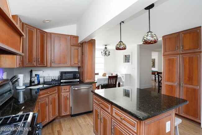 Building Photo - 64 Asbury Ave