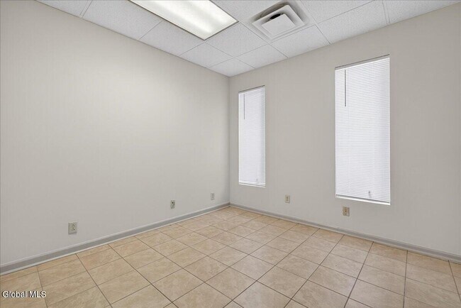 Building Photo - 54 Freemans Bridge Rd