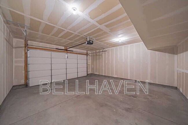 Building Photo - 651 S 2400 W