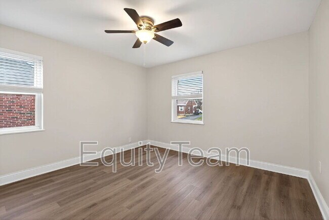 Building Photo - 405 Home Ave