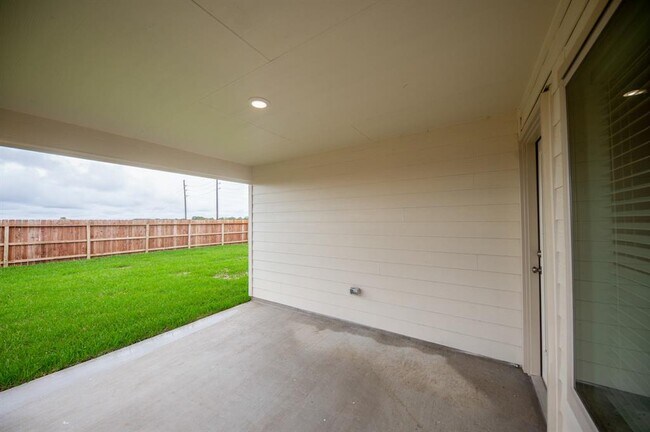 Building Photo - 7322 Bartoncliff